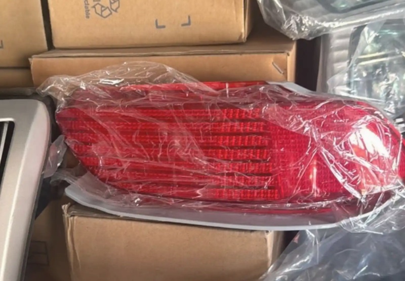 Катафот на задний бампер Lexus RX330/350/400h